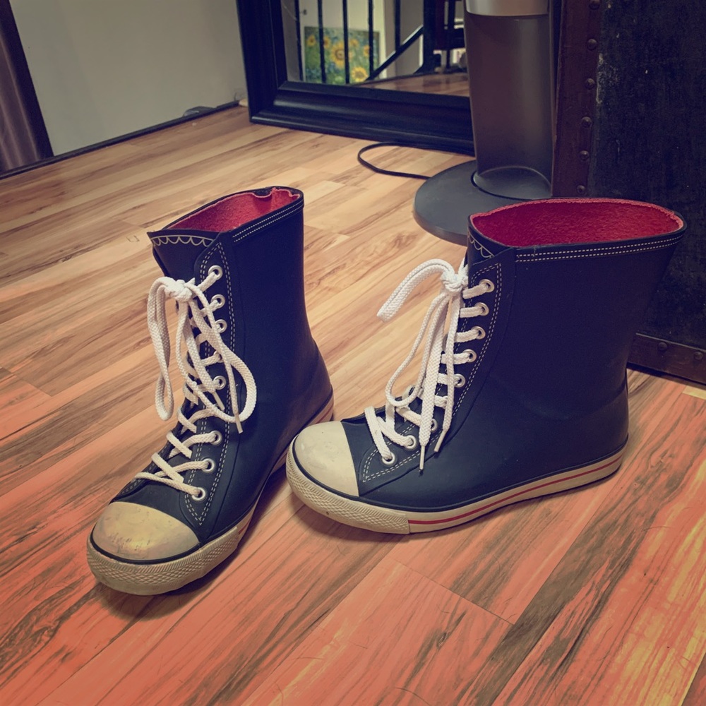 Converse style rain boots